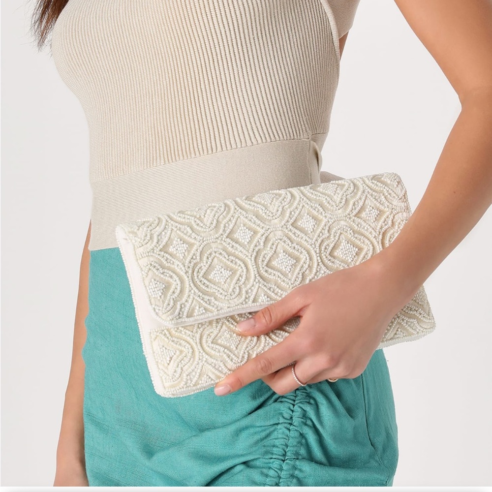 Lulu's Cream Beaded Clutch